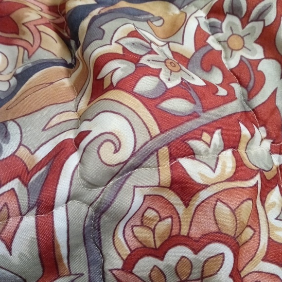 Meet your Posher, Jennifer - Picture 1 of 1